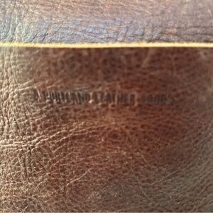 Medium cross body - Portland Leather